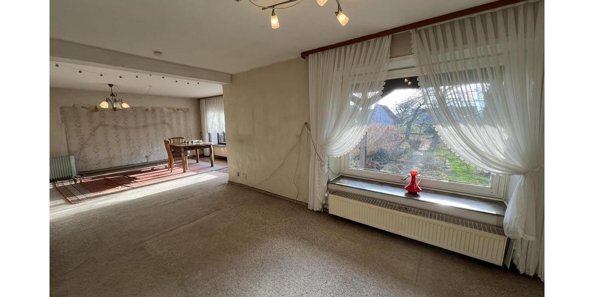 Großzügiges Wohnhaus mit Traumgarten 11 zimmer