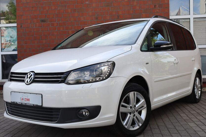 VW Touran 157.000 km 6.490 € Hannover 30177