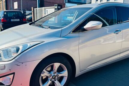 Hyundai i40 214.000 km 3.950 &euro; Hannover 30455