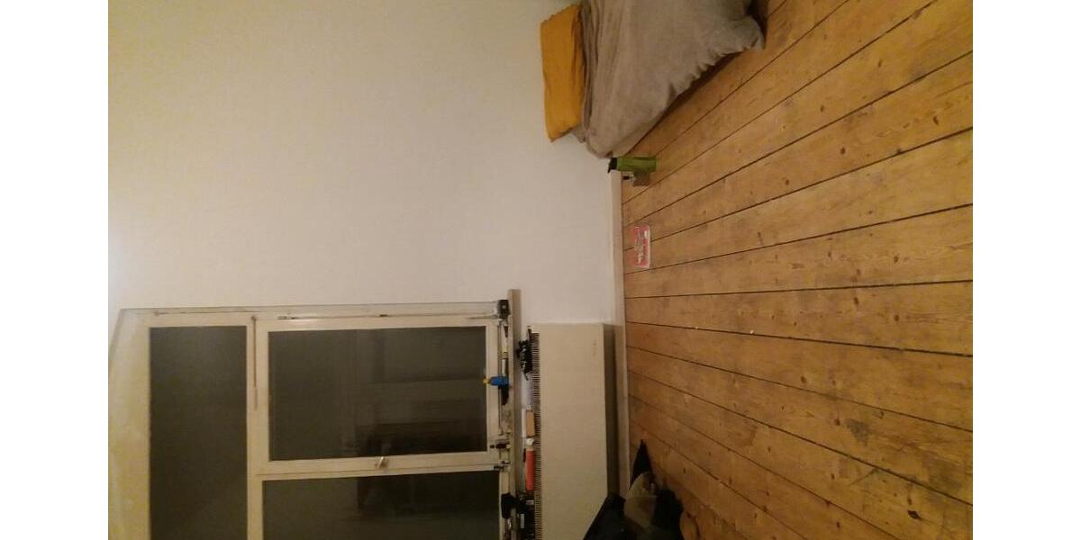 Etagenwohnung Hannover Linden-Limmer - 1 Zimmer, 15 m&sup2;, 330&euro; | Angebot:27583635