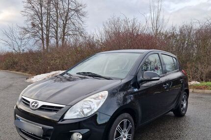 Hyundai i20 102.000 km 5.900 &euro; Hannover 30453