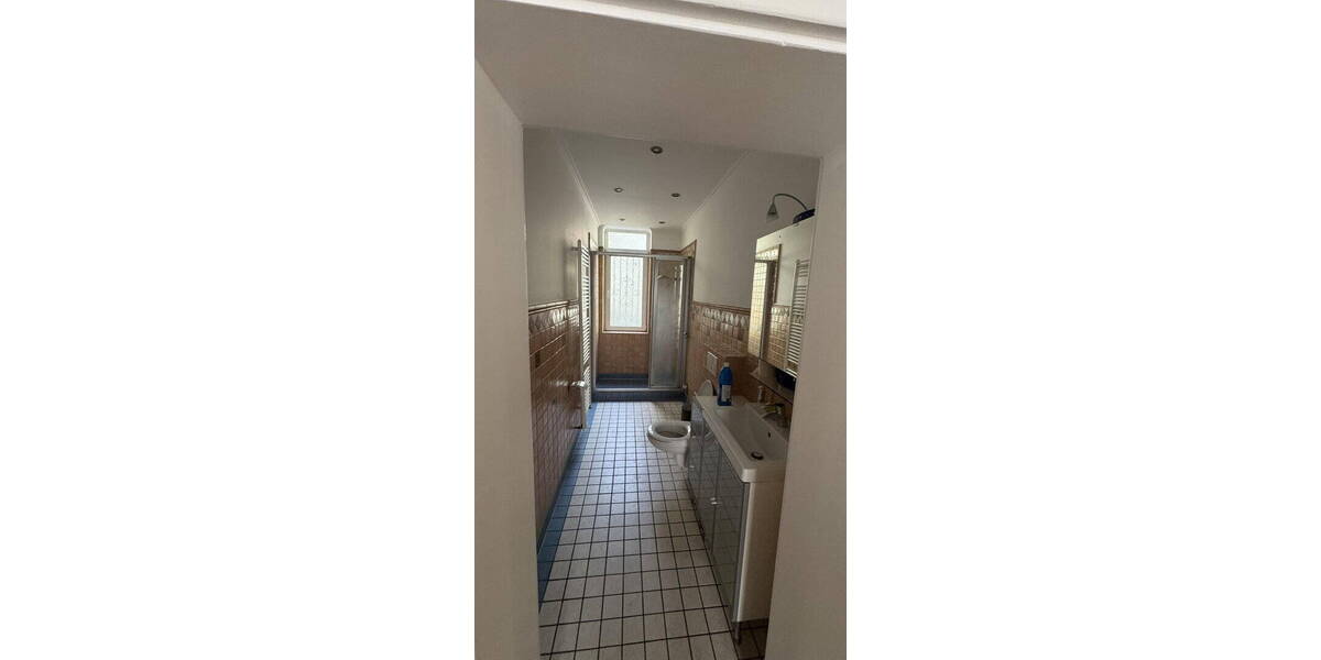 Etagenwohnung Hannover List - 6 Zimmer, 160 m&sup2;, 1.750&euro; | Angebot:26402150