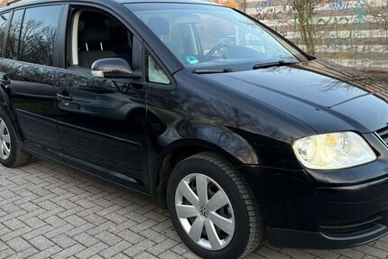 VW Touran 231.000 km 3.100 &euro; Isernhagen 30916