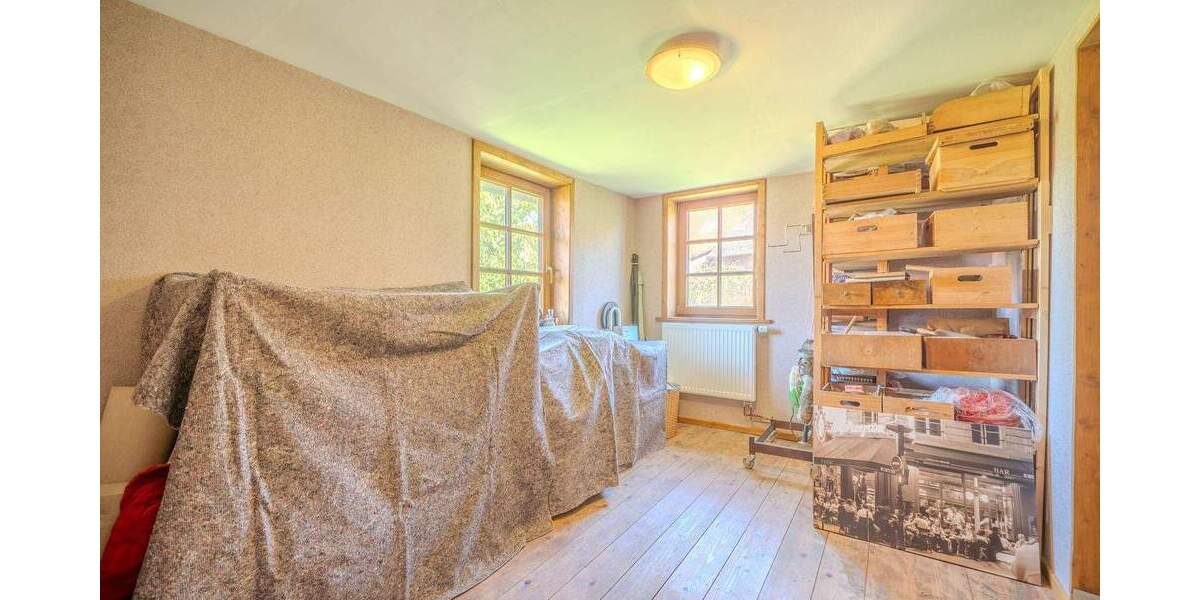 Mehrfamilienhaus, Wohnhaus Giesen Emmerke - 8 Zimmer, 175 m&sup2;, 295.000&euro; | Angebot:25671920