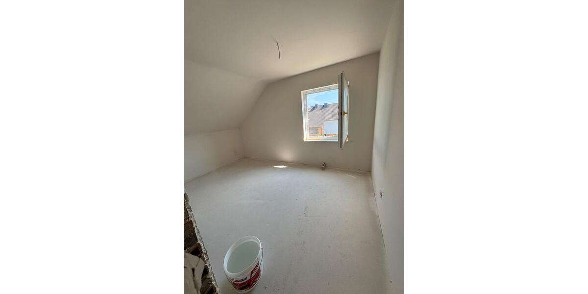 Etagenwohnung Lehrte - 4 Zimmer, 110 m&sup2;, 1.250&euro; | Angebot:25830115