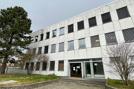 Büro in Wennigsen 1.300 € 420 m² zimmer