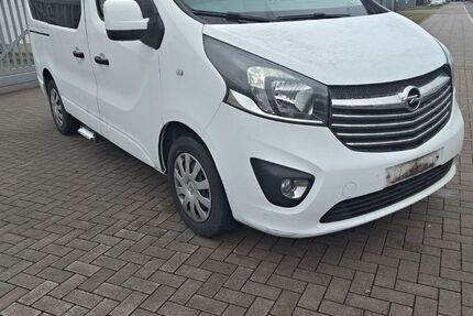 Opel Vivaro 257.443 km 7.800 &euro; Hannover 30627
