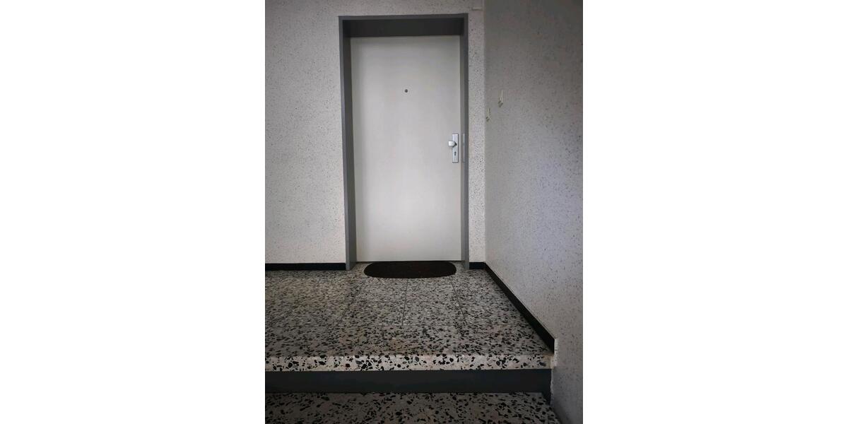 Etagenwohnung Ronnenberg - 3 Zimmer, 76 m&sup2;, 950&euro; | Angebot:26478978