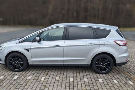 Ford S-Max 91.000 km 17.500 &euro; Seelze 30926
