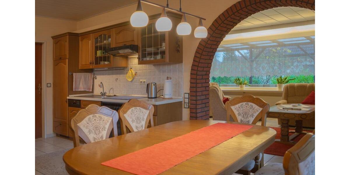 Raumwunder in ruhiger Lage – perfekt für Familien & Generationen 9 zimmer