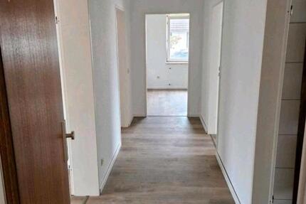 Wohnung Garbsen Berenbostel - 3 Zimmer, 82 m&sup2;, 1.250&euro; | Angebot:24848854