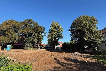 Freies Baugrundstück mit altem Baumbestand in Luthe zimmer
