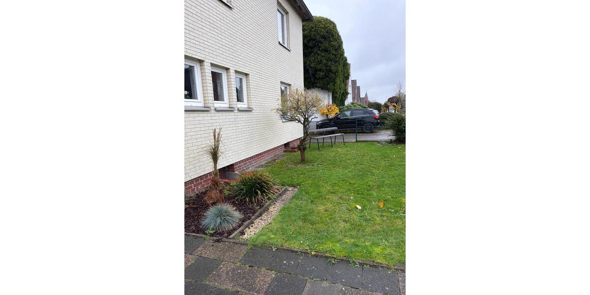 Mehrfamilienhaus mit Grundstück zimmer