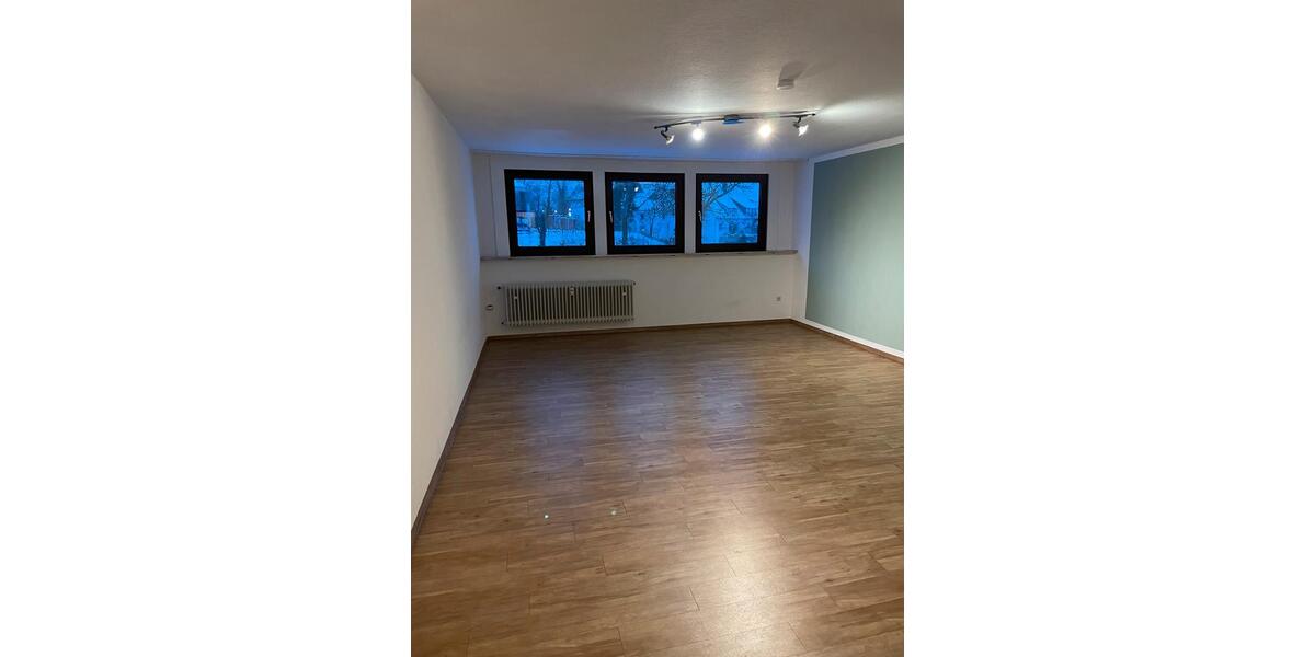 Etagenwohnung Bad Nenndorf - 2 Zimmer, 80 m&sup2;, 640&euro; | Angebot:25253556