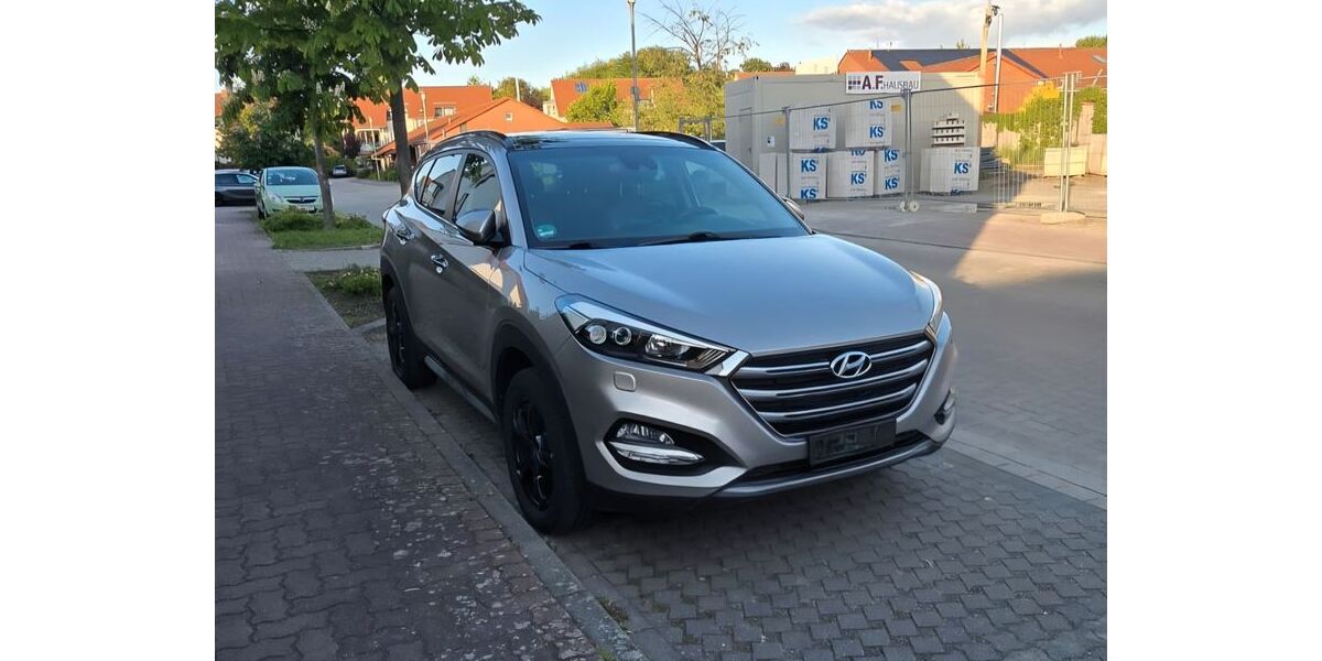 Hyundai TUCSON 67.400 km 16.500 &euro; Laatzen 30880