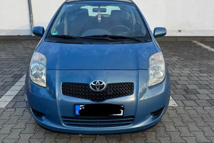 Toyota Yaris 186.000 km 3.000 &euro; Sarstedt 31157