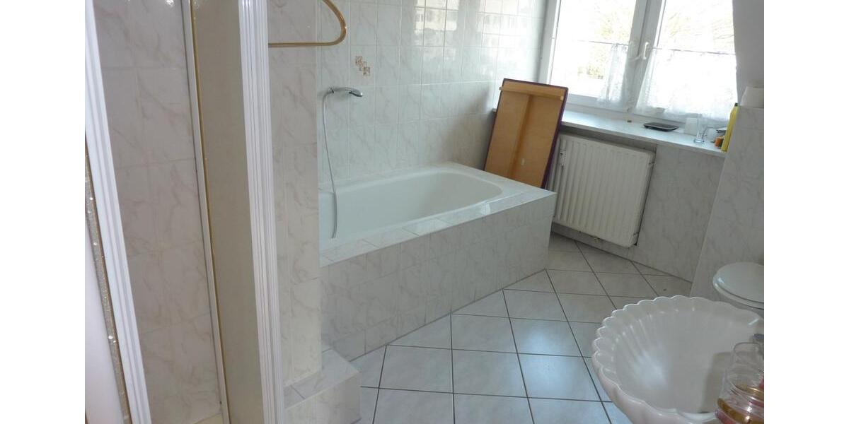 Einfamilienhaus Garbsen Berenbostel - 4 Zimmer, 200 m&sup2;, 2.000&euro; | Angebot:26289312