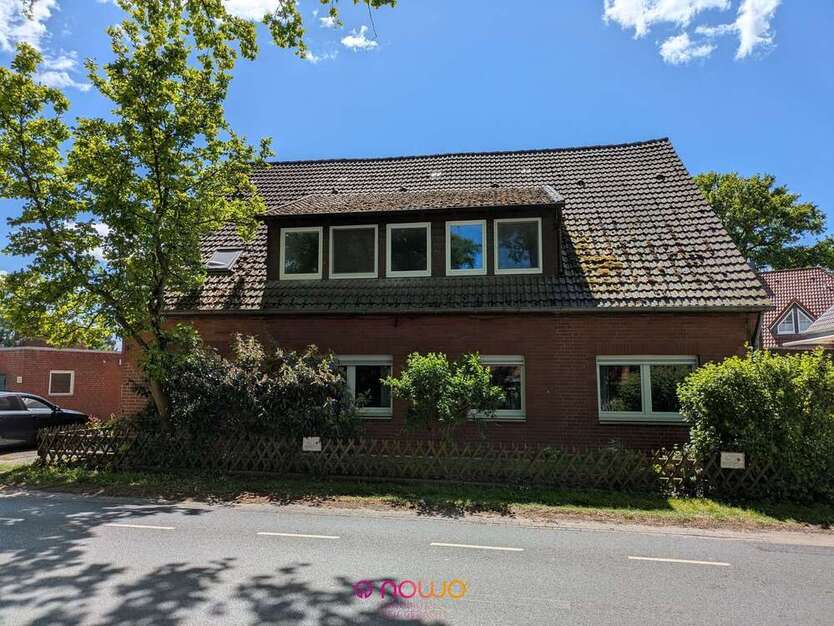 Haus zum Kaufen in Garbsen 490.000 € 263.5 m²