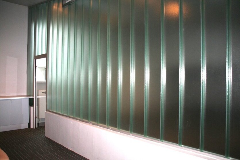 Ideal für Handwerksbetrieb - Büro - mit 4 PKW Stellplätzen... !!!