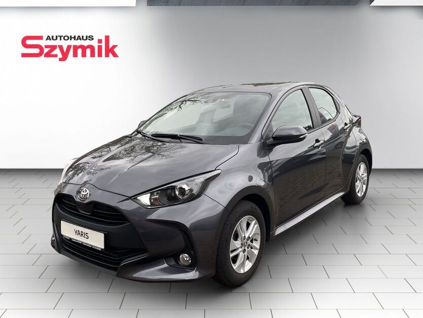 Toyota Yaris 8.255 km 18.360 € Wedemark 30900
