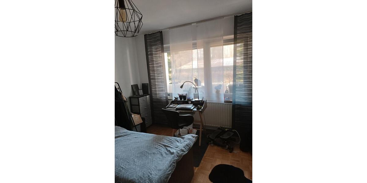 Etagenwohnung Hildesheim Bockfeld - 3 Zimmer, 80 m&sup2;, 200.000&euro; | Angebot:27153803