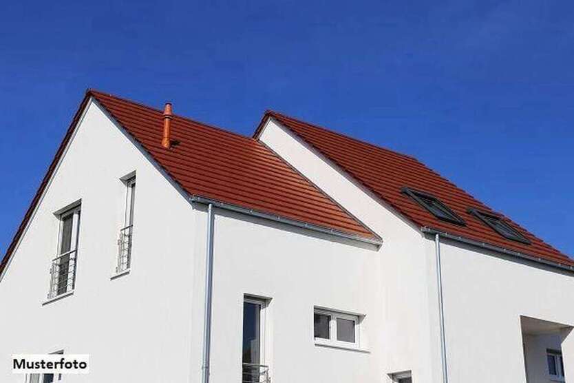 Haus zum Kaufen in Garbsen 1.175.000 € 443 m²