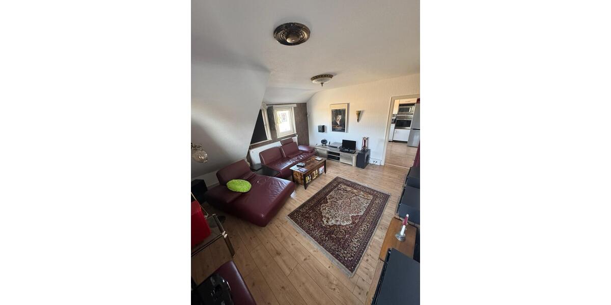 Dachgeschoßwohnung Seelze - 5 Zimmer, 100 m&sup2;, 1.100&euro; | Angebot:26636497