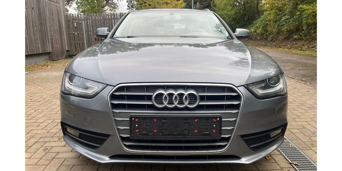 Audi A4 215.000 km 8.200 &euro; Hannover 30179