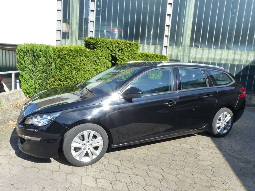 Peugeot 308 101.000 km 6.998 € Hannover 30179