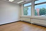 Döhren: Helle Bürofläche mit viel Potenzial