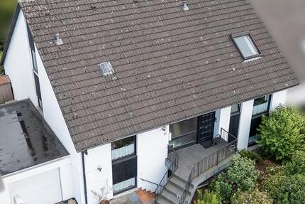 Großburgwedel - Großzügiges Ein- bis Zweifamilienhaus für die große Familie mit Souterrain 8 zimmer