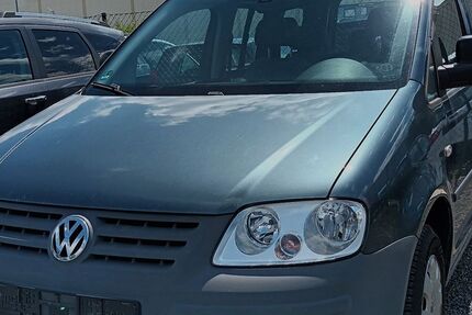 VW Caddy 179.700 km 4.400 &euro; Hannover 30165