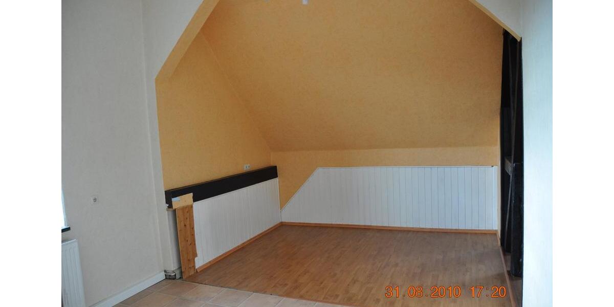 Dachgeschoßwohnung Barsinghausen - 2.5 Zimmer, 74 m&sup2;, 573&euro; | Angebot:26365373