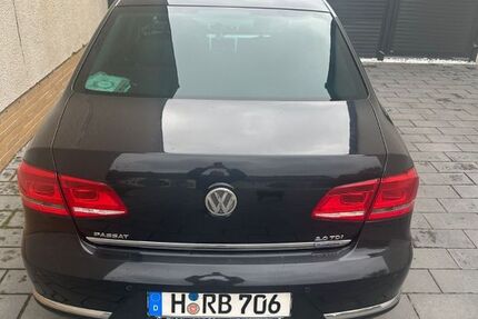 VW Passat 148.601 km 12.999 € Hannover 30167