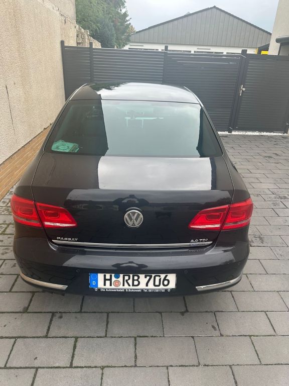 VW Passat 148.601 km 12.999 € Hannover 30167
