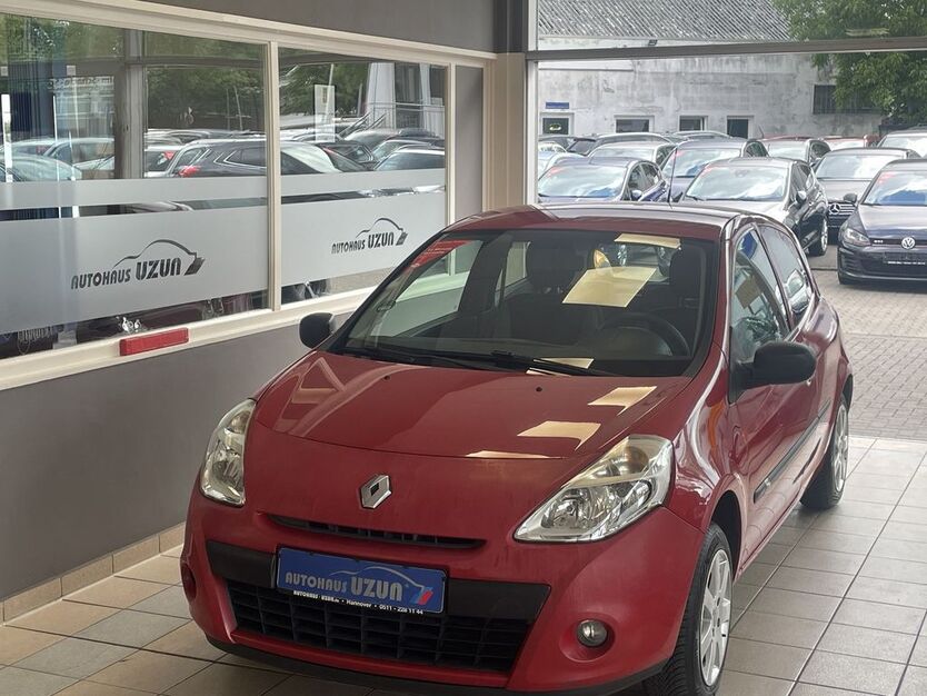 Renault Clio 95.668 km 1.990 € Hannover 30419