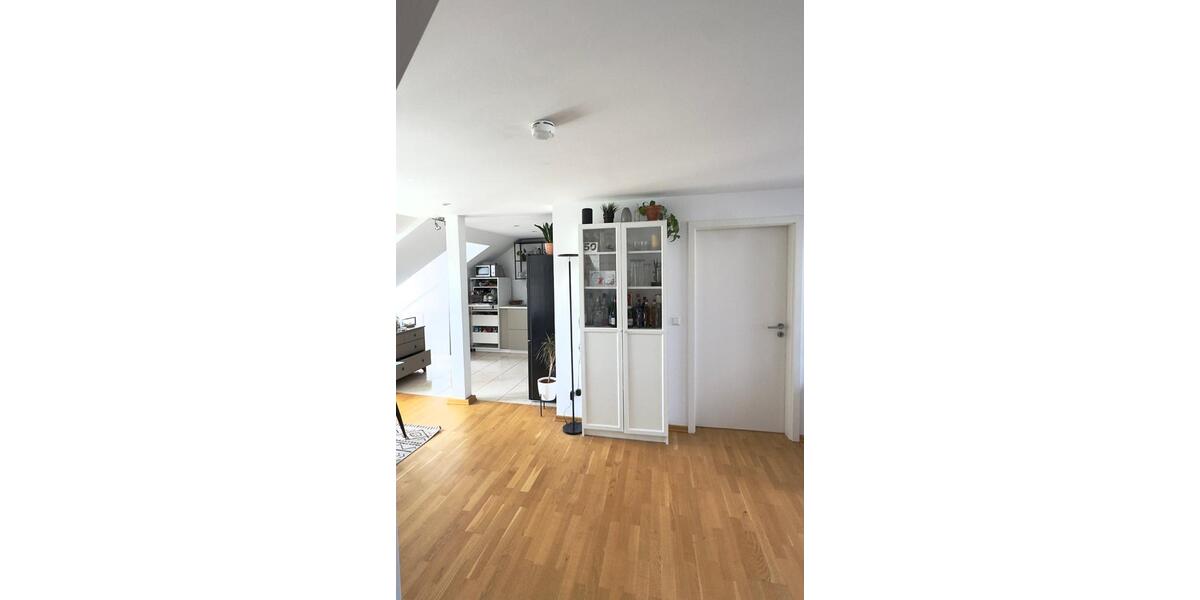 Dachgeschoßwohnung Hannover Bult - 3 Zimmer, 78 m&sup2;, 1.095&euro; | Angebot:26327302