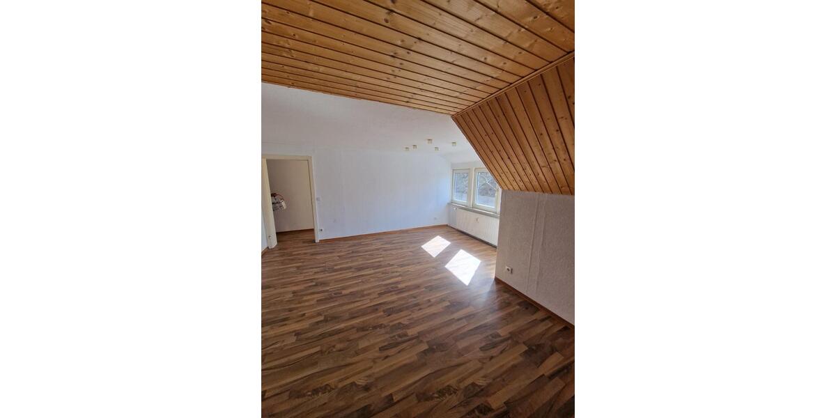 Dachgeschoßwohnung Barsinghausen - 5 Zimmer, 115 m&sup2;, 245.000&euro; | Angebot:24560900