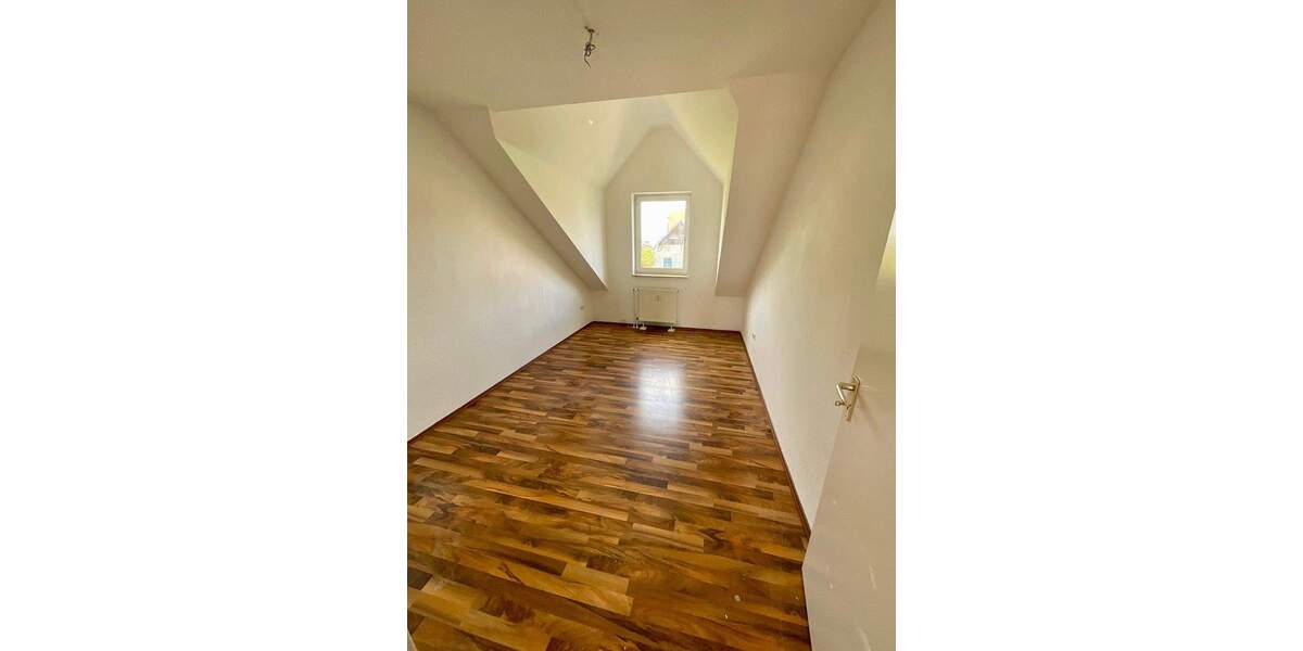 Etagenwohnung Ronnenberg - 4 Zimmer, 86 m&sup2;, 820&euro; | Angebot:24828416