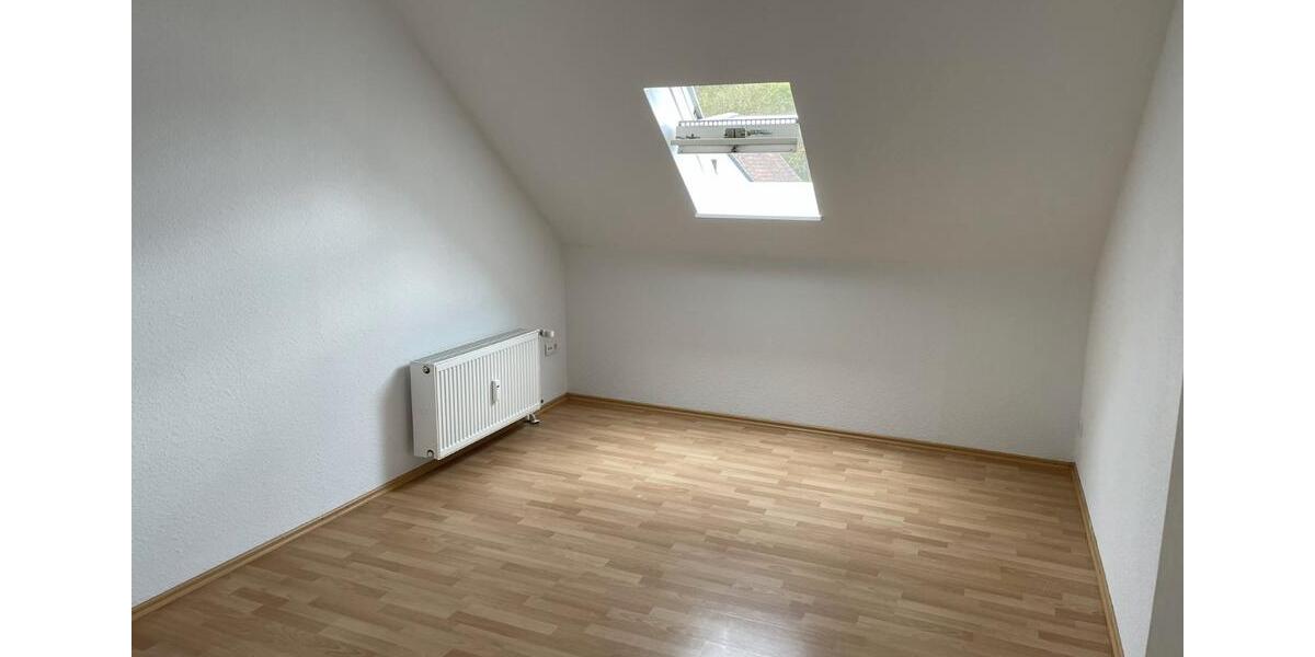 Dachgeschoßwohnung Wennigsen (Deister) - 3 Zimmer, 98 m&sup2;, 700&euro; | Angebot:26303416
