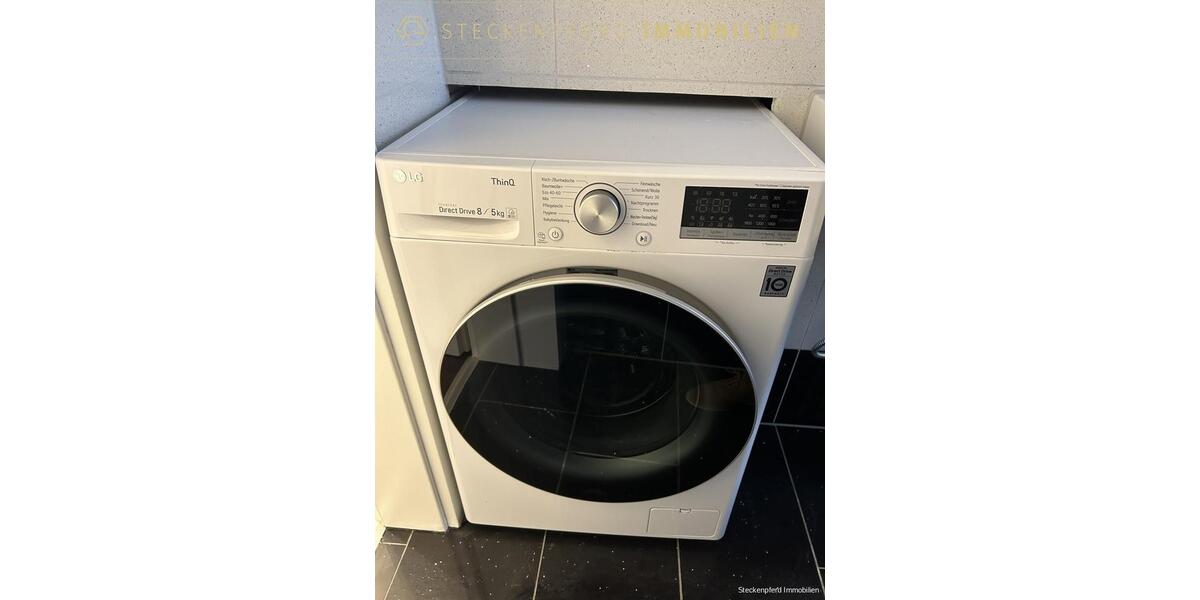 Altbaucharme neu belebt – großzügige, sanierte 3-Zimmer-Wohnung mit zwei Balkonen, sofort bezugsbereit 3 zimmer