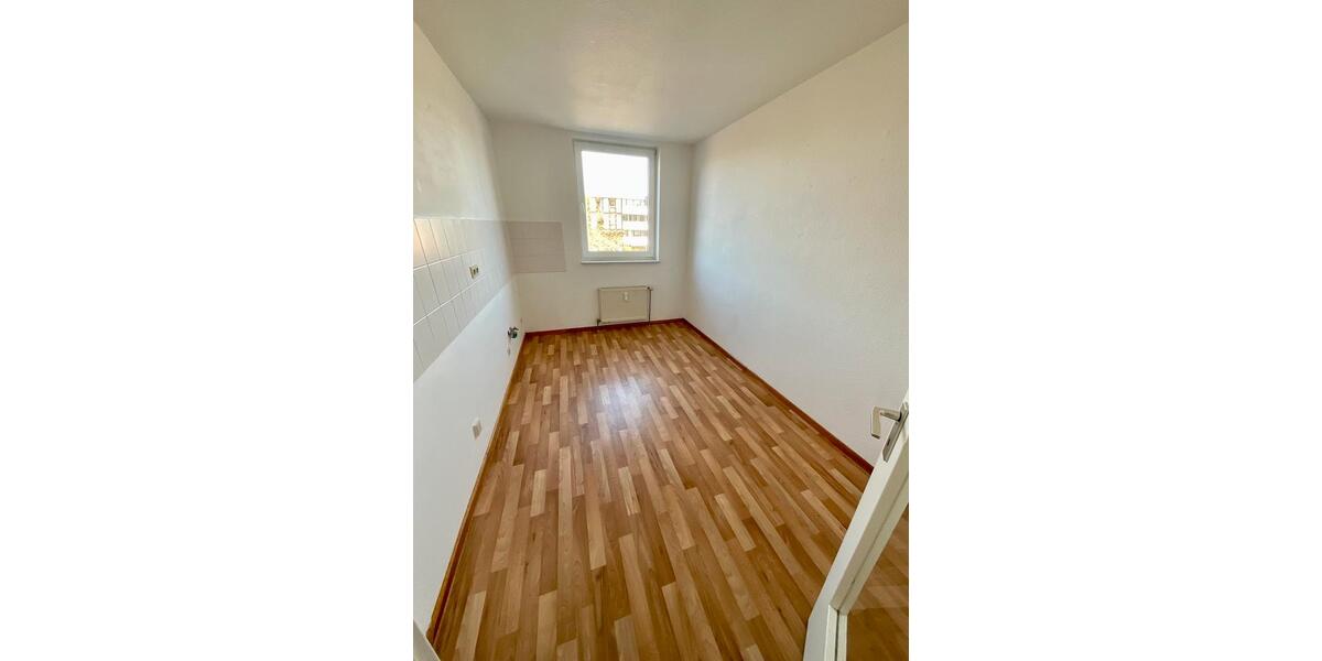 Etagenwohnung Langenhagen - 3 Zimmer, 84 m&sup2;, 807&euro; | Angebot:26599585