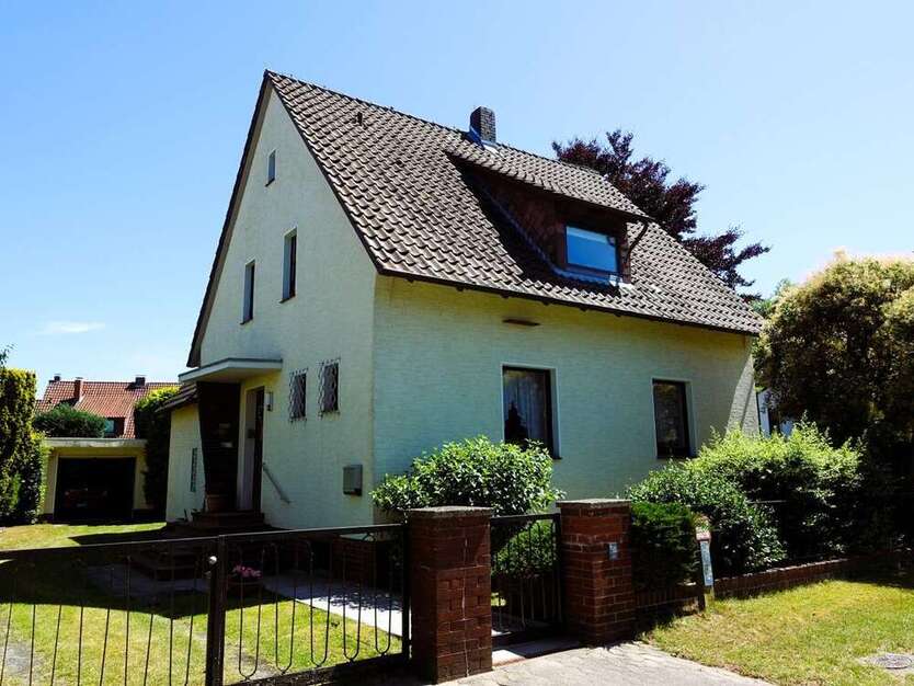 Haus zum Kaufen in Lehrte Steinwedel 299.500 € 114 m²