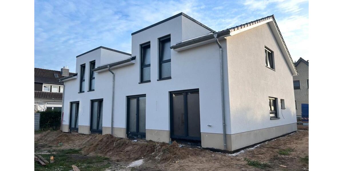 Doppelhaushälfte Burgwedel - 5 Zimmer, 140 m&sup2;, 1.650&euro; | Angebot:24357354