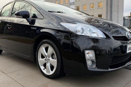 Toyota Prius 90.300 km 9.200 &euro; Hannover 30179
