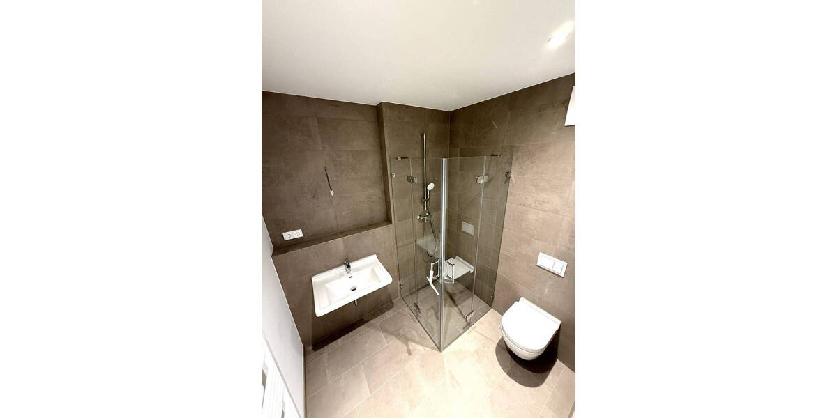 Etagenwohnung Hannover Vahrenwald - 3 Zimmer, 113 m&sup2;, 1.872&euro; | Angebot:26695287