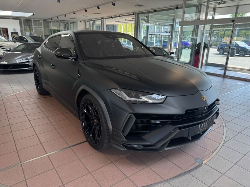 Lamborghini Urus 2.722 km 358.500 € Hannover 30655