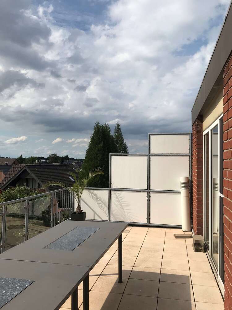 Wohnung zum Mieten in Garbsen 770 € 91.76 m²