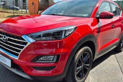 Hyundai TUCSON 181.500 km 11.600 &euro; Hannover 30179