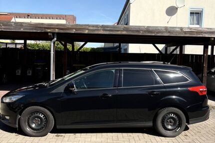 Ford Focus 140.000 km 9.949 &euro; Garbsen 30823